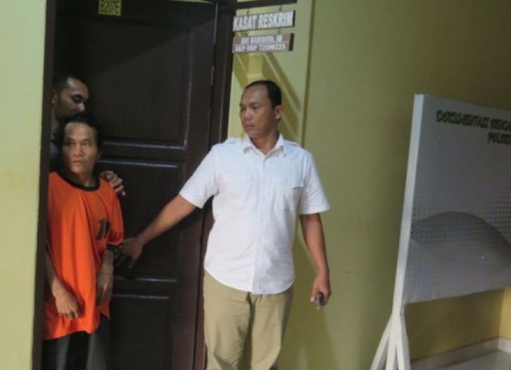Photo of Polres Singkawang Ringkus Tersangka Pemerkosa  Ibu Kandung