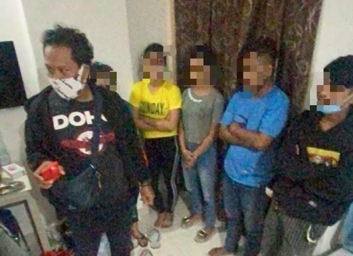 Photo of Untuk Gaya Hidup, Pengakuan Pelaku Prostitusi Online di Kota Pontianak, Polda Kalbar Amankan 20 Orang, 5 di Antaranya Anak di bawah Umur