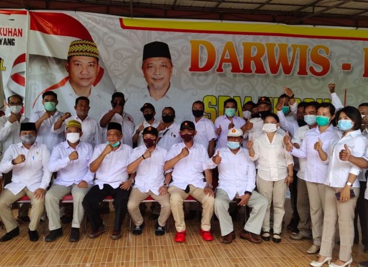 Photo of Deklarasi Pasangan Calon Bupati Bengkayang Darwis-Rizal Usai Mendaftar di KPU