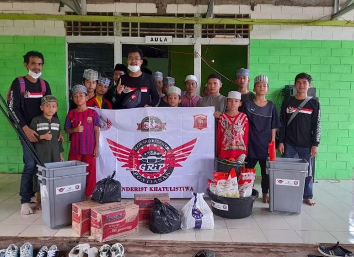 Photo of Komunitas Vario Kunjungi Santri Pondok Pesantren Mu’Tashim Billah Al Islam untuk Berbagi Ilmu Cari_Aman    