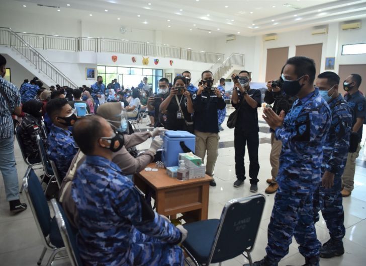 Photo of Peringati Hari Bhakti ke-74 TNI AU, Lanud Supadio Gelar Serbuan Vaksinasi Massal Kedua
