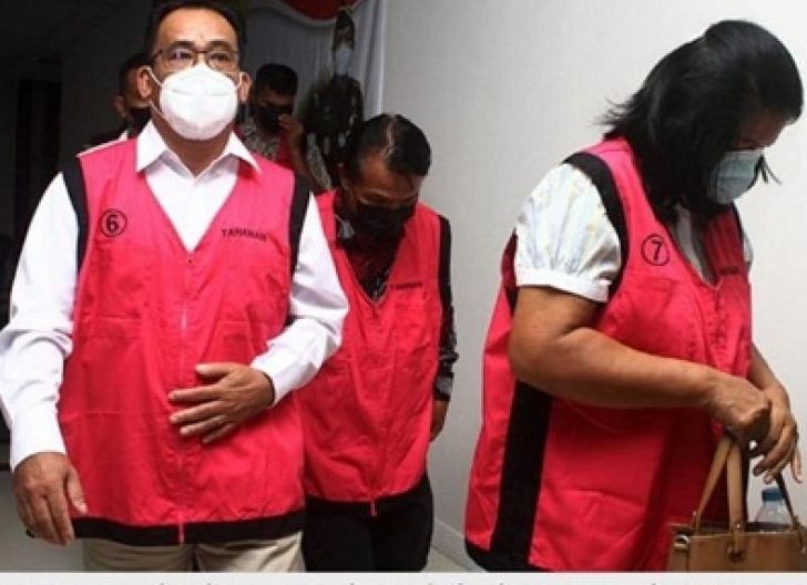 Photo of Tilep Dana Hibah Gereja , Hilangnya Rasa Kemanusiaan Oknum Politisi di Kabupaten Sintang