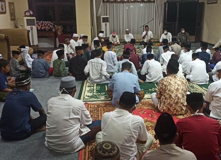 Photo of Gelar Istighatsah dan Doa Bersama, Kader Partai dan Masyarakat Doakan Kesembuhan OSO