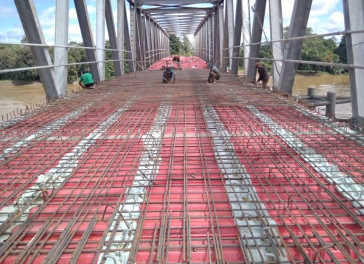 Photo of Kontrak Jembatan Melawi 2 Diadendum, Pekerjaan Diprediksi Molor hingga Awal 2022
