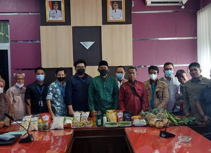 Photo of Perusahaan Waralaba Tampung Produk UMKM Sambas