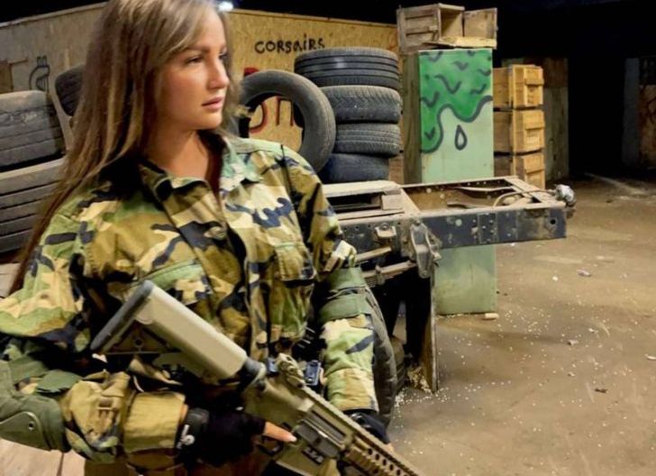 Photo of Garangnya Ratu Kecantikan Ukraina: Tentara Rusia yang Menyerang Kami, akan Kubunuh!