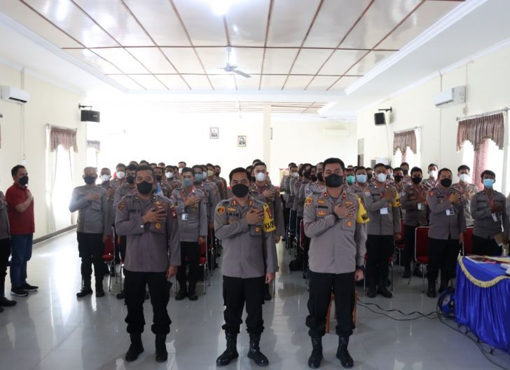 Photo of Personel Polres Sekadau Jalani Binlat Penguatan Nilai-nilai Kebangsaan