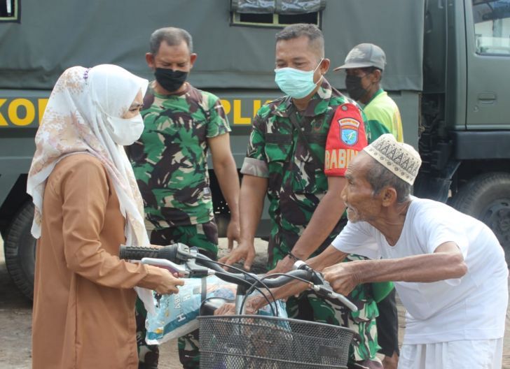 Kodim Palangka Raya Salurkan Zakat Keluarga Besar H Abdul Rasyid di ...