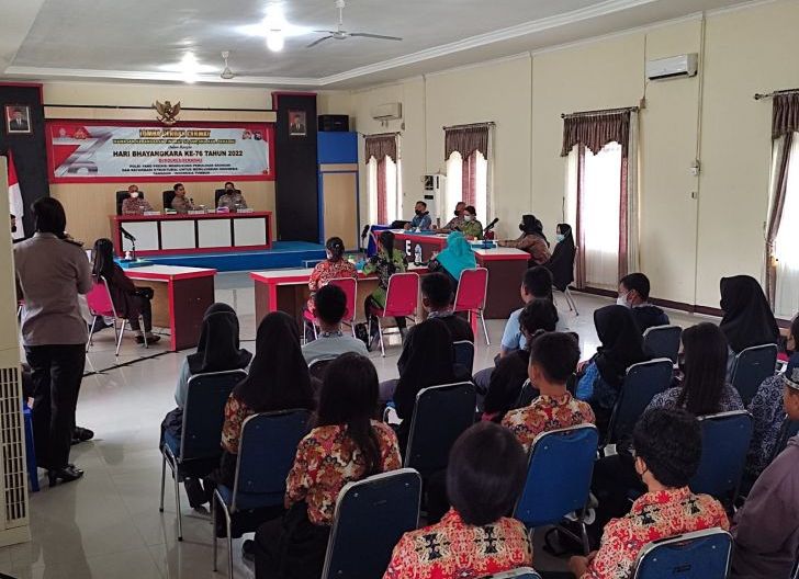 Photo of Semarak Hari Bhayangkara Ke-76, Polres Sekadau Adakan Lomba Cerdas Cermat
