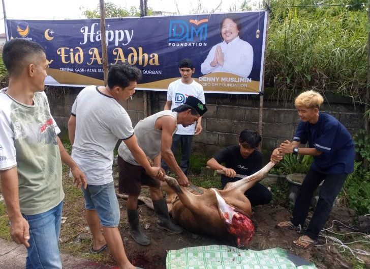 Photo of Aksi Sosial DM_Foundation Berbagi Hewan Qurban di 9 Kota dan Kabupaten Kalbar Sebanyak 28 Ekor