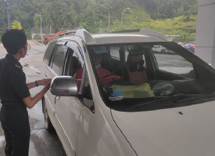 Photo of Ingin Berpergian ke Luar Negeri dengan Kendaraan Pribadi? Layanan Vehicle Declaration Gratis Loh, Simak Persyaratannya