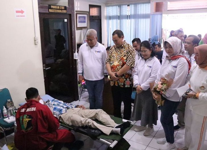 Photo of Gelar Aksi Sosial Donor Darah, Program Doktor Ilmu Manajemen FEB Untan Kolaborasi dengan PMI Kalbar 