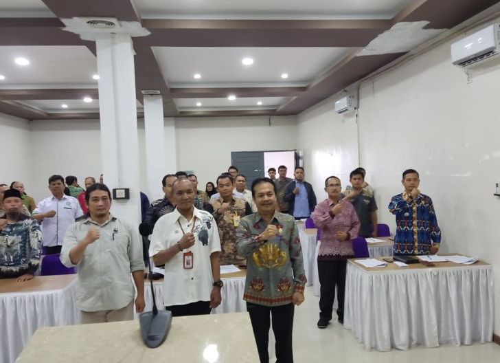 Photo of Buka Peluang Kemitraan Kebun Sawit Swadaya dengan Perusahaan, Pemkab Sosialisasikan Perbup 83 Tahun 2022