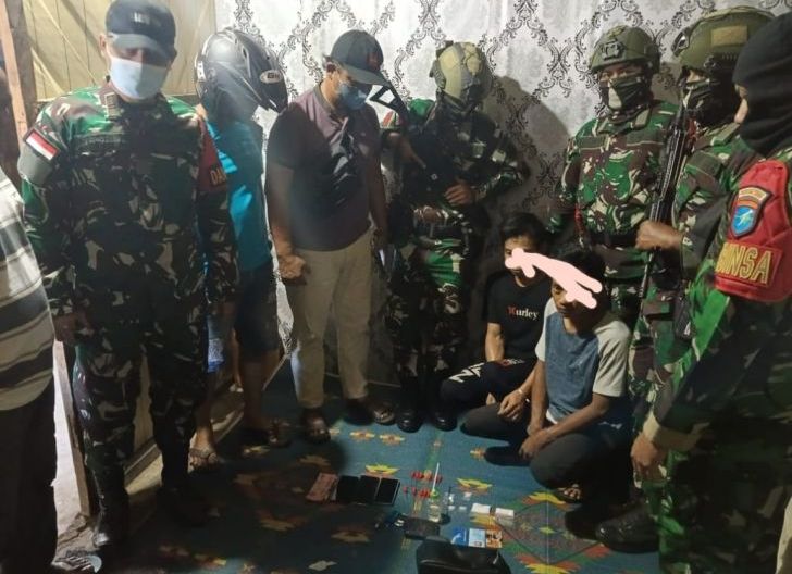 Photo of TNI Kembali Gagalkan Penyelundupan Narkoba, Dua Tersangka dan 25,28 gram Sabu Diamankan