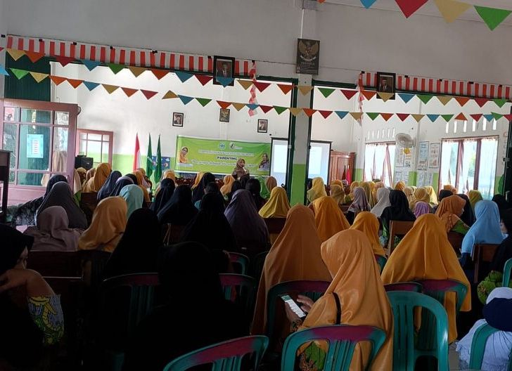 Photo of Rangkaian Milad Muhammadiyah ke-111, Pimpinan Daerah 'Aisyiyah Kubu Raya Gelar Seminar Parenting