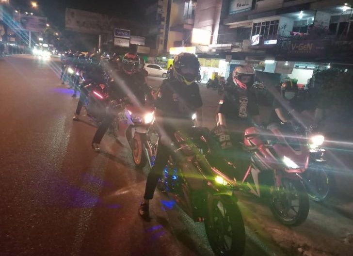 Photo of Tempuh Rute Penuh Petualangan, Astra Motor Kalbar Ajak Komunitas Honda Ikuti CBX Misteri Dua Alam  