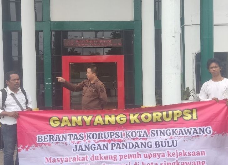 Photo of Dukung Kejaksaan Singkawang Berantas Korupsi