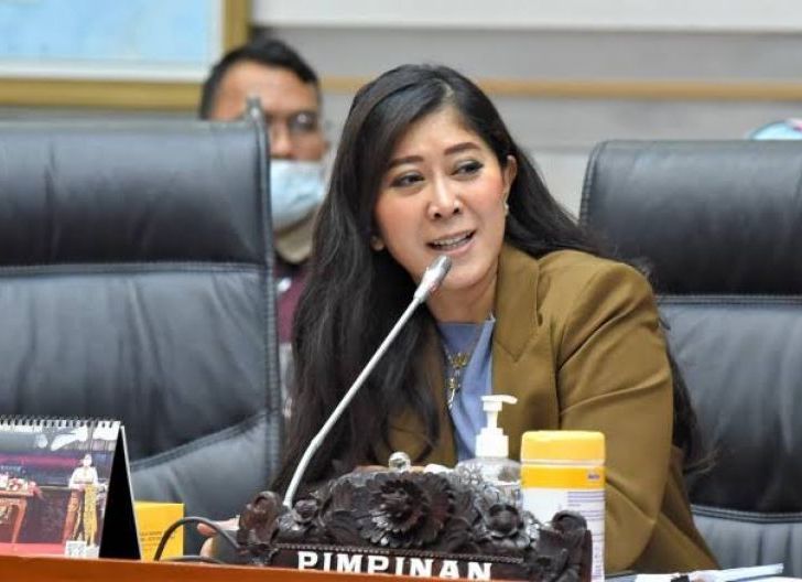 Photo of DPR: Pemberian Gelar Jenderal Kehormatan kepada Menhan Sudah Sesuai Undang-Undang