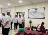 Photo of Peringatan HBP Ke-60, Kanwil Kemenkumham Kalbar Bersama PMI Gelar Donor Darah