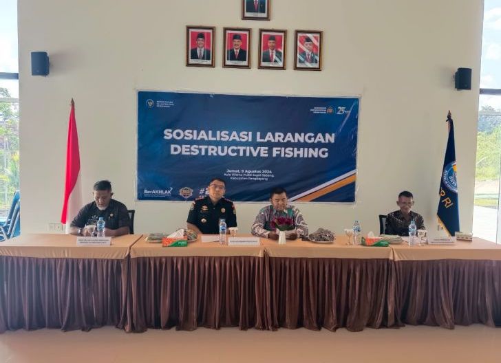 Photo of Kementerian Kelautan dan Perikanan Sosialisasikan Larangan Destructive Fishing