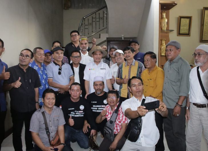 Photo of Ria Norsan-Krisantus Kurniawan Dapat Dukungan Tokoh Masyarakat Melawi