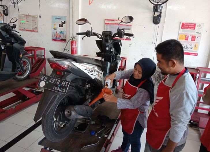 Photo of TUK SMKN 2 Pontianak jadi Tempat Kegiatan Skena Garage Astra Motor Kalbar