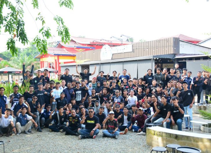 Photo of Kopdar dan Touring Gabungan, Anggota HWBC Pererat Kebersamaan di Kota Sanggau