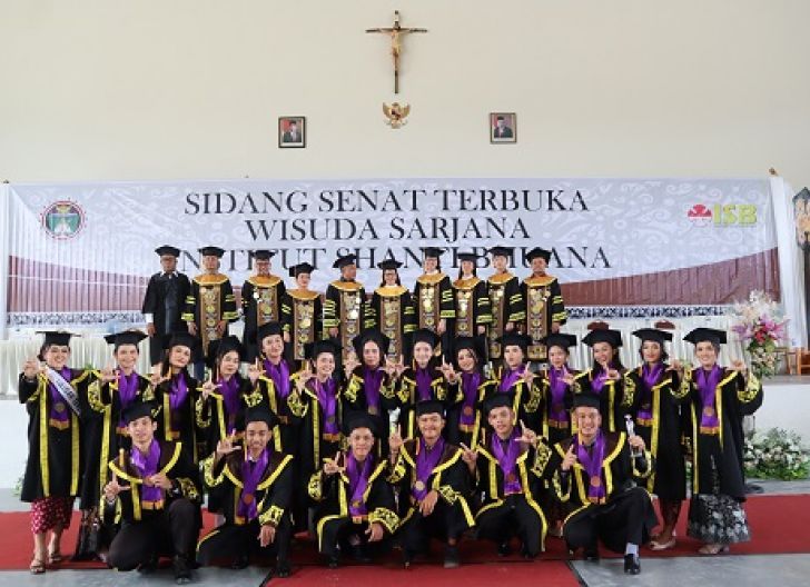 Photo of 68 Mahasiswa ISB di Wisudakan, Rektor: Jadilah Duta Kehidupan dan Duta Kebaikan ditengah Peradaban Global