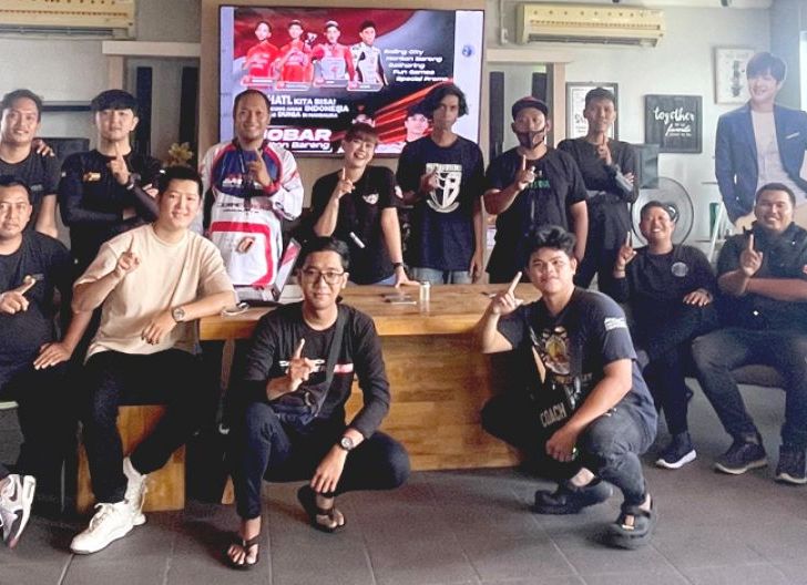 Photo of Semarak Nobar ARRC 2024, Astra Motor Kalbar Perkuat Kebersamaan HWBC