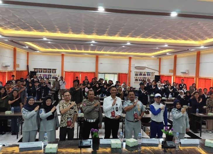 Photo of Berbagi Ilmu Keselamatan Berkendara di FKIP Untan, Astra Motor Kalbar Gandeng PT Jasa Raharja Pontianak 