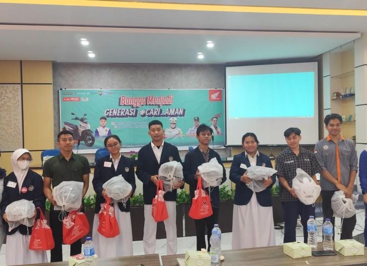 Photo of Astra Motor Kalbar Gandeng PT Jasa Raharja Gelar Sosialisai Safety Riding di FKIP Untan Pontianak 