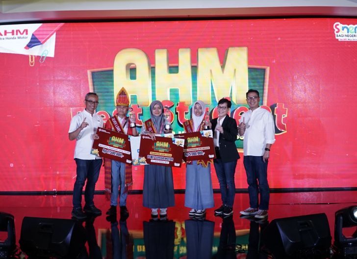 Photo of Raih Level Tertinggi AHM Best Student 2024, Karya Inovasi Produk Makanan Bergizi Antarkan Siswa Cerdas dari Sumatera Barat jadi yang Terbaik