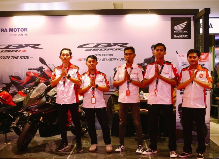 Photo of “Excite Your Ride, Ini Baru Laki”, Astra Motor Kalbar Sukses Gelar Honda Sport Motoshow 2024 dengan Kemeriahan