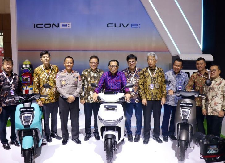 Photo of Disambut Antusias, Honda ICON e: dan CUV e: Meriahkan Booth AHM di IMOS 2024 