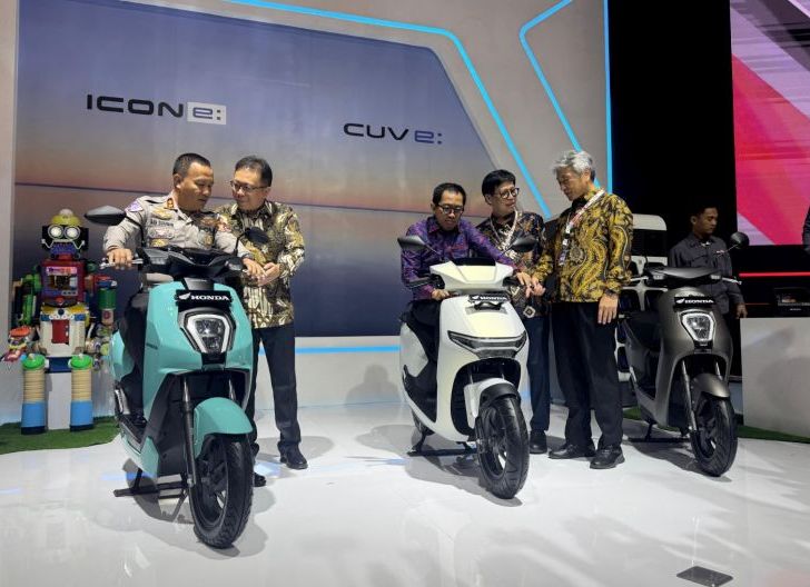 Photo of Tampil Perdana di IMOS, Honda ICON e: dan Honda CUV e: Dicoba Banyak Kalangan 
