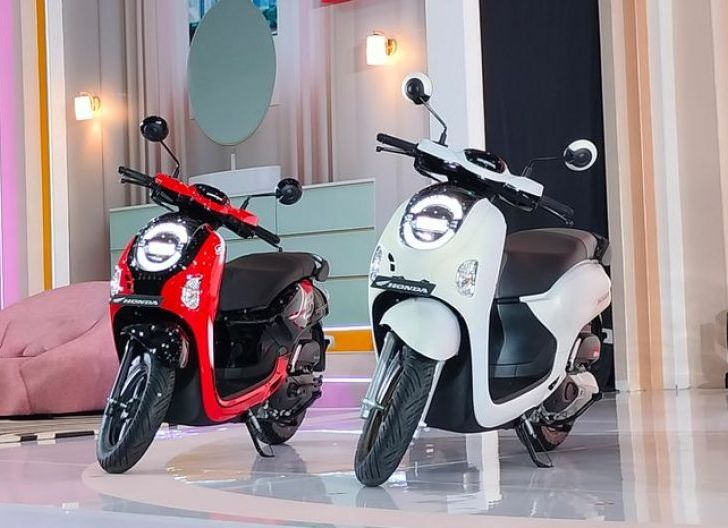 Photo of Tingkatkan Karakter Skutik Unik dan Fashionable, New Honda Scoopy 2024 Semakin Menawan 