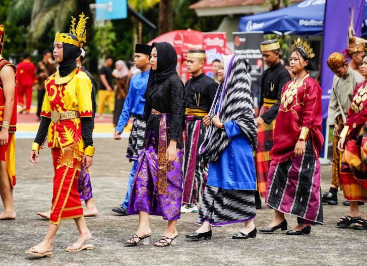 Photo of Angkat Kearifan Lokal, Festival Basket Pelajar Honda DBL With Good Day West Kalimantan Series Berlangsung Semarak