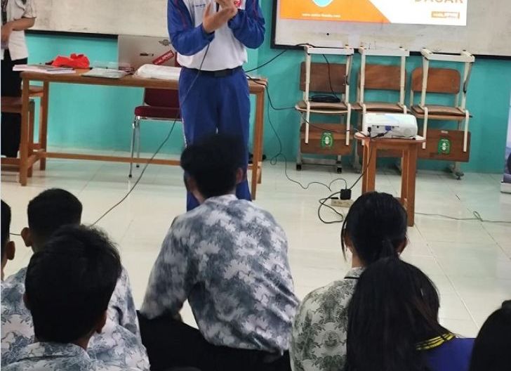 Photo of Astra Motor Kalbar Ajak Pelajar SMAN 1 Sungi Pinyuh jadi Duta Cari Aman