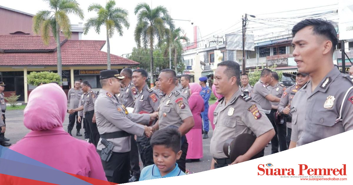 66 Personel dan 1 ASN Polri Polres Ketapang Kenaikan Pangkat