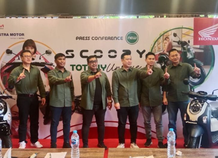 Photo of Semakin Menawan dengan Desain dan Teknologi Baru, New Honda Scoopy Punya Dua Varian Delapan Warna  