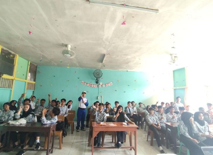 Photo of Konsisten dan Selalu Jadi Pelopor, SMA Santun Untan Ikuti Safety Riding Education Bersama Astra Motor Kalbar  