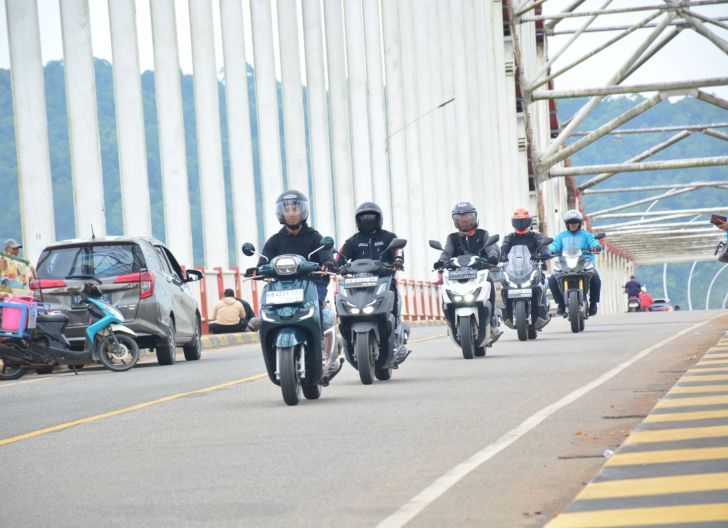 Photo of Honda Adventure Berkonsep Unik, Komunitas HWBC Eksplore Jalanan Kalbar