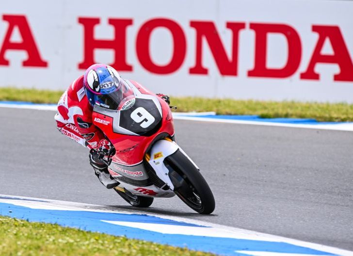 Photo of Meski Cedera, Veda Ega Pratama Tunjukkan Performa Gemilang dengan Finis di Posisi Lima FIM JuniorGP 