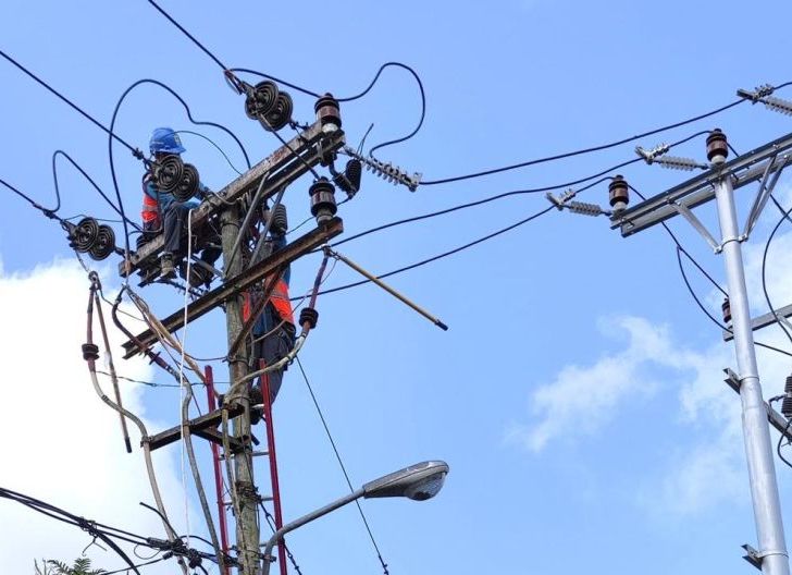 Photo of Jelang Harkitnas PLN Jaga Keandalan Listrik di Putussibau