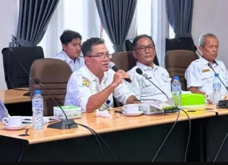 Photo of Soroti Lambannya Pembangunan Infrastruktur, Komisi II Raker Bareng LH dan PUPR