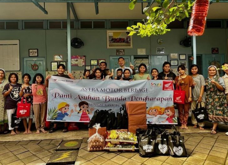 Photo of Raja: Astra Motor Kalbar Selalu Berbagi Kebahagiaan ke Sesama, Paket Sembako untuk Penghuni Panti Asuhan Bunda Pengharapan