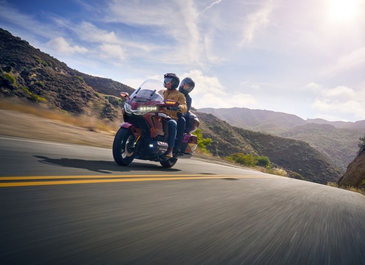 Photo of Hadir Sejak Tahun 1975 Secara gGobal sebagai Partner Berkendara Pecinta Sepeda Motor Cruiser Honda, Honda Gold Wing Sdisi Spesial Perayaan 50 Tahun di Indonesia