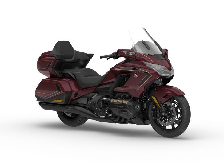 Photo of Hadir dengan Dua Lapisan Cat Ikonik dan Emblem Eksklusif, Honda Gold Wing Angkat Tema The Honda Premium Tourer