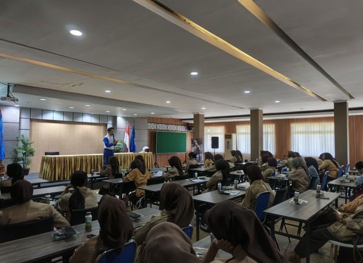 Photo of Pahami Resiko di Jalan Raya, Astra Motor Kalbar Ajak Pelajar SMKN 5 Pontianak Jaga Keselamatan Berkendara 