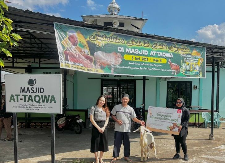 Photo of Dapat Kambing Kurban dari Astra Motor Kalbar, Ini Ucapan Terima Kasih dari Pengurus Masjid At-Taqwa